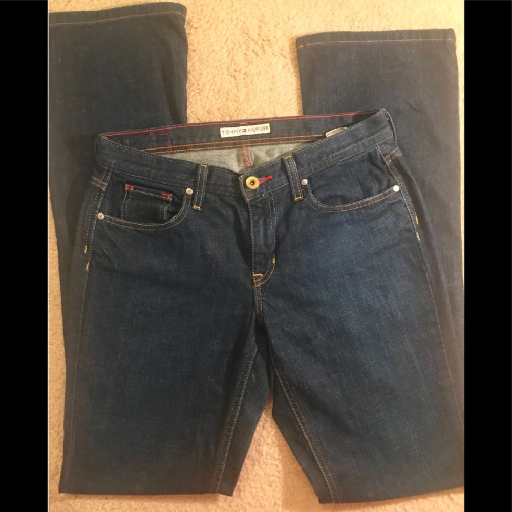 Tommy Hilfiger Jeans Size 6L